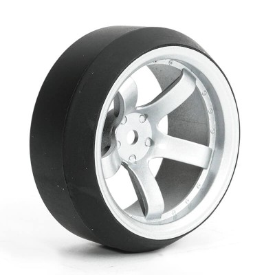 Fastrax 1/10 (4) Drift D3 Tyre With 9mm 5-Spoke Wheel - Satin Silver